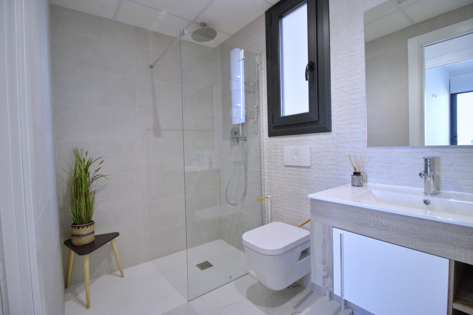 For sale - 2 Bedroom 2 Bathroom Apartment in Orihuela Costa - Punta Prima  - Alicante