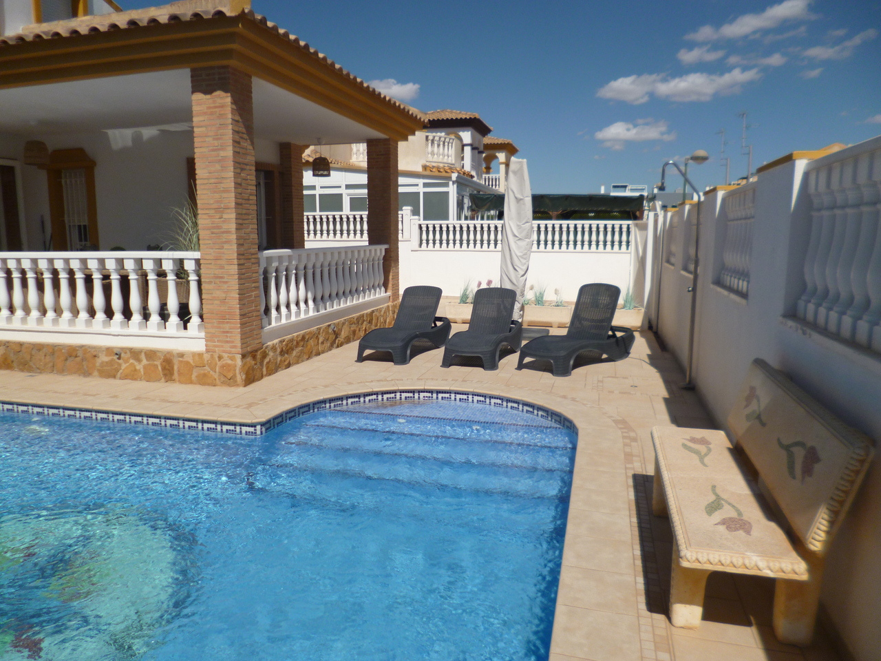For sale - 4 Bedroom 2 Bathroom Villa in Pilar de La Horadada - Costa Blanca  - Alicante