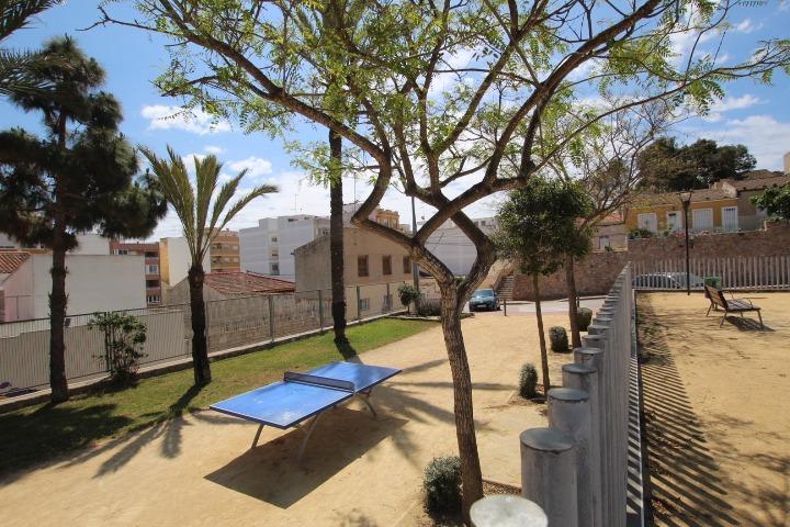 For sale - 3 Bedroom 2 Bathroom Town House in Guardamar del Segura - Centro  - Alicante