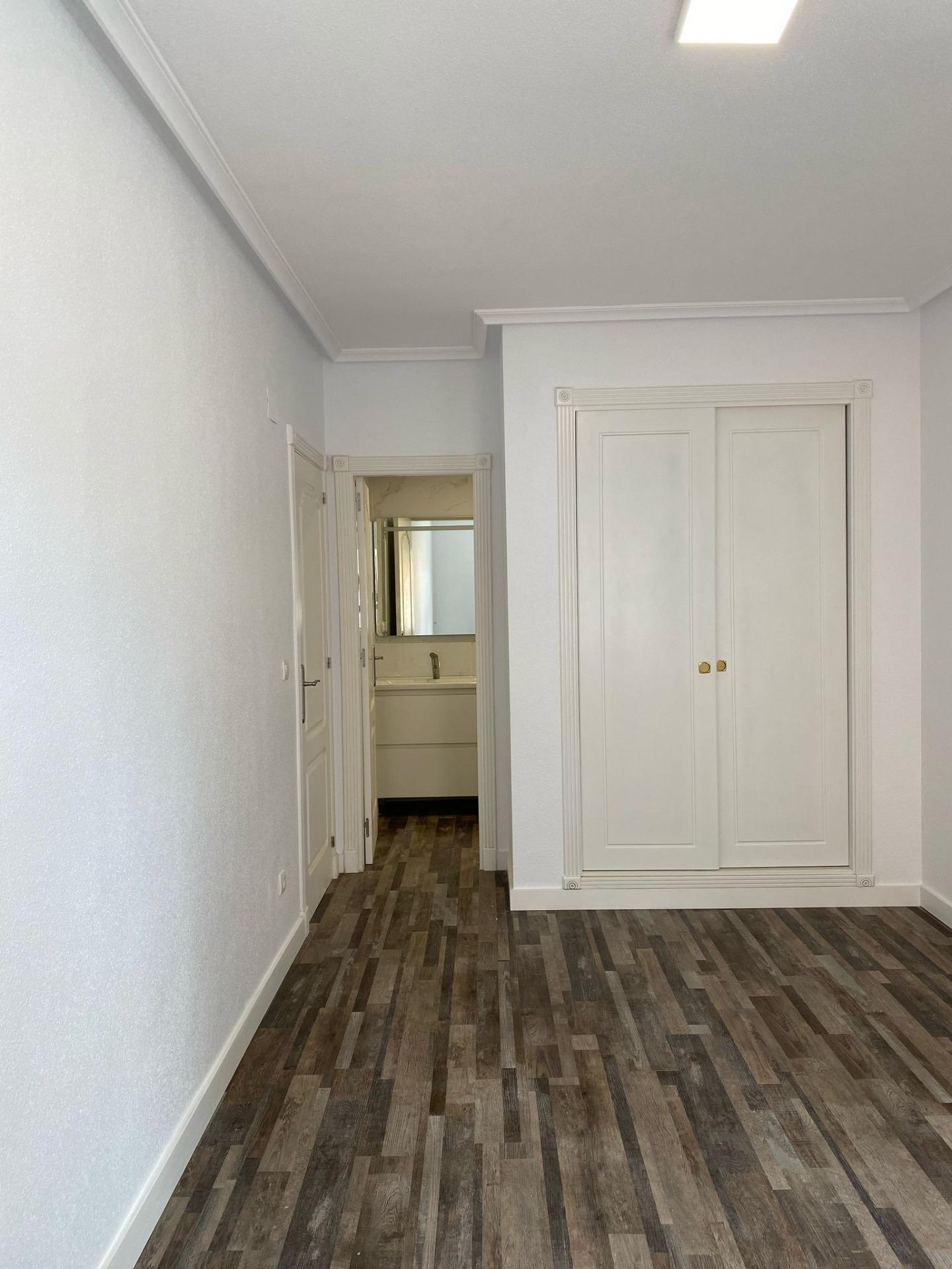 For sale - 2 Bedroom 2 Bathroom Apartment in San Miguel de Salinas - Pueblo 9  - Alicante