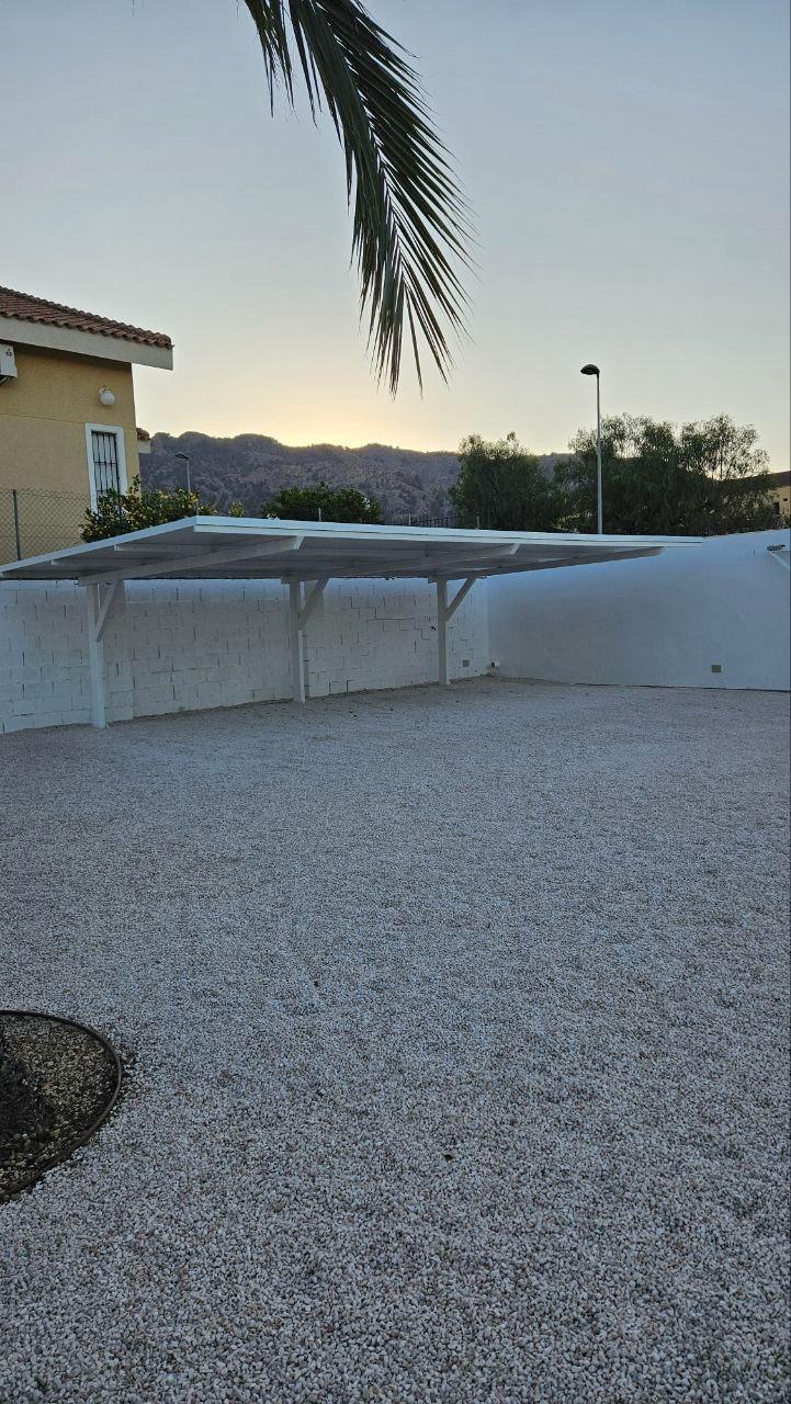 For sale - 4 Bedroom 3 Bathroom Villa in Orihuela - Urb. Montepinar  - Alicante