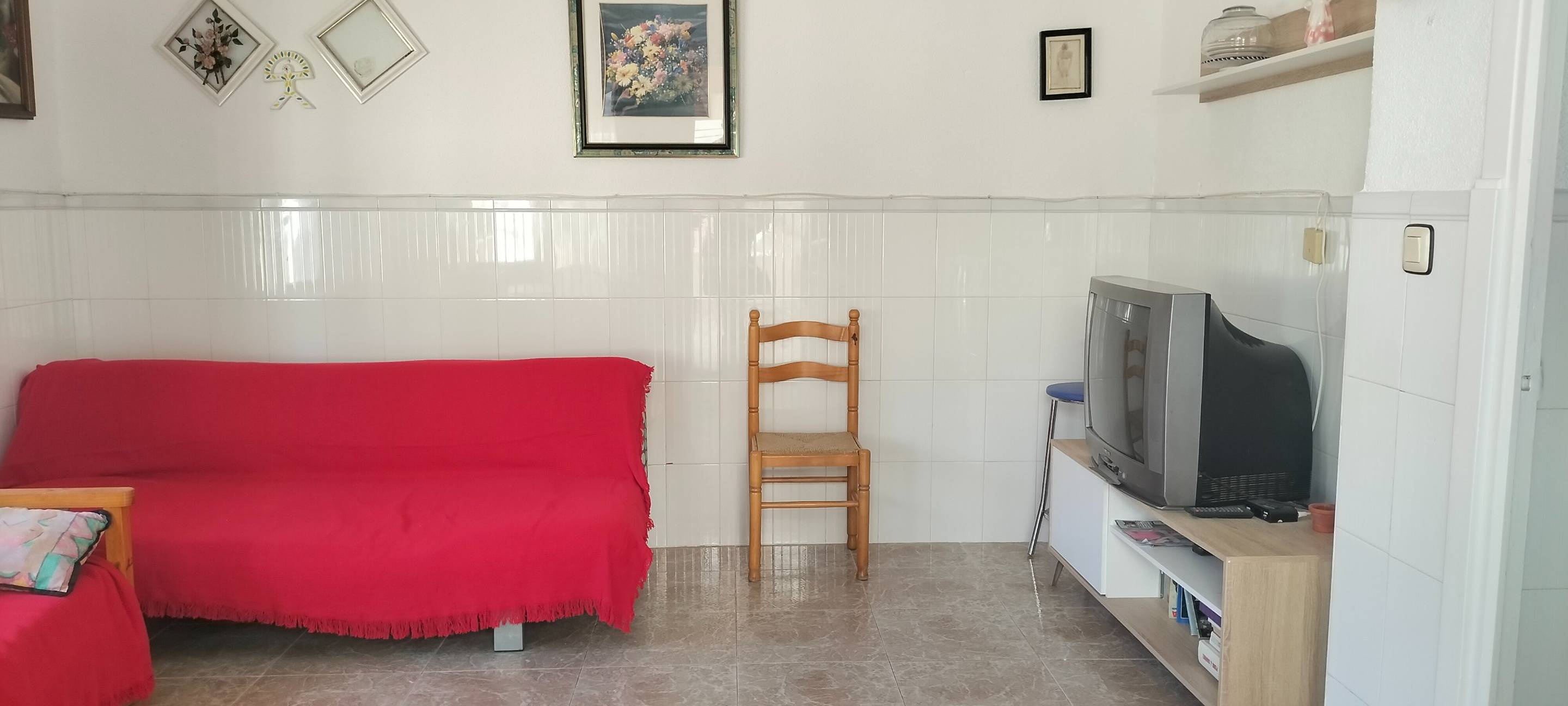 For sale - 5 Bedroom 1 Bathroom Town House in Pilar de La Horadada - Torre de la Horadada  - Alicante