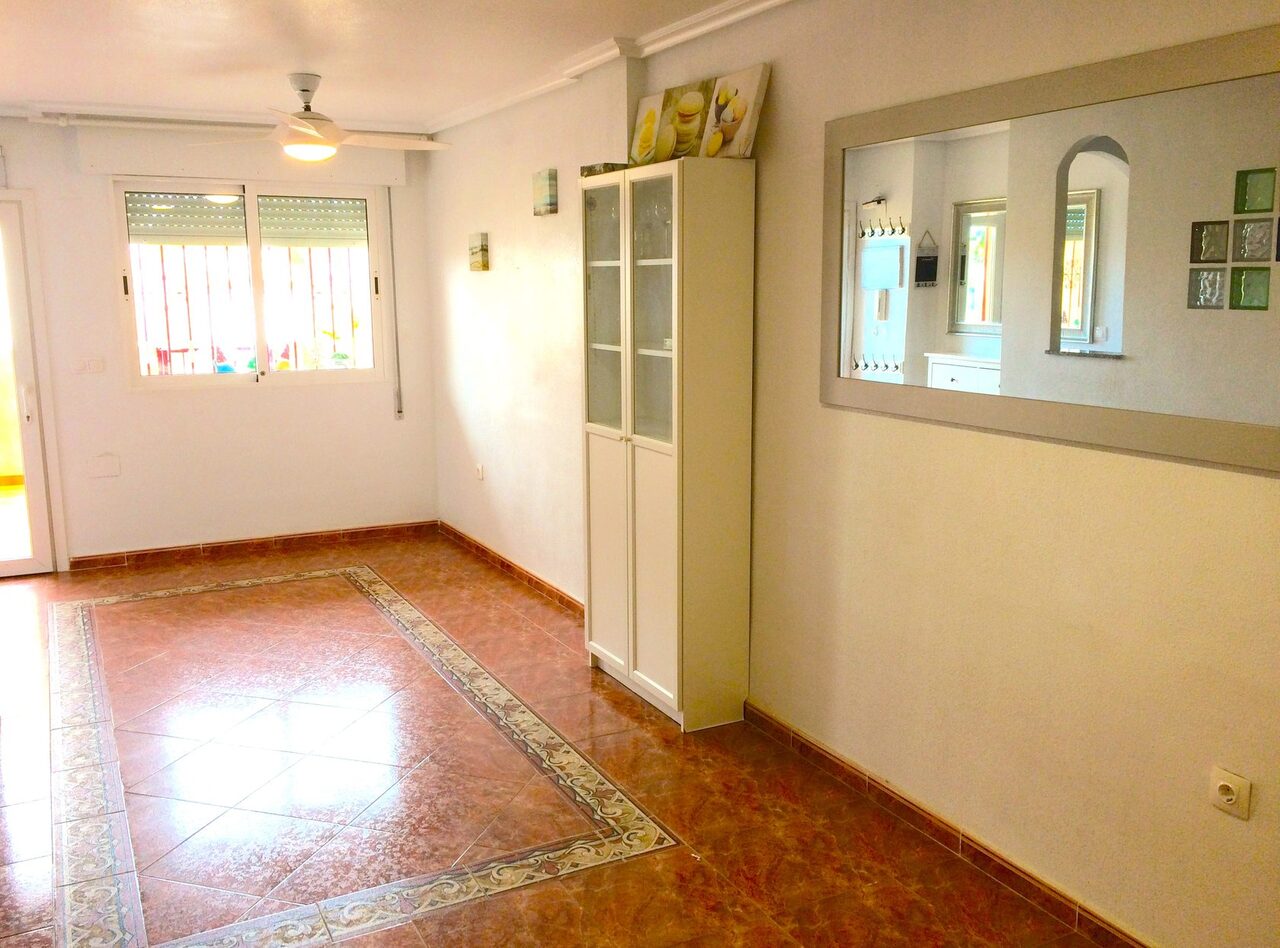 For sale - 3 Bedroom 3 Bathroom Town House in Playa Flamenca - Costa Blanca  - Alicante