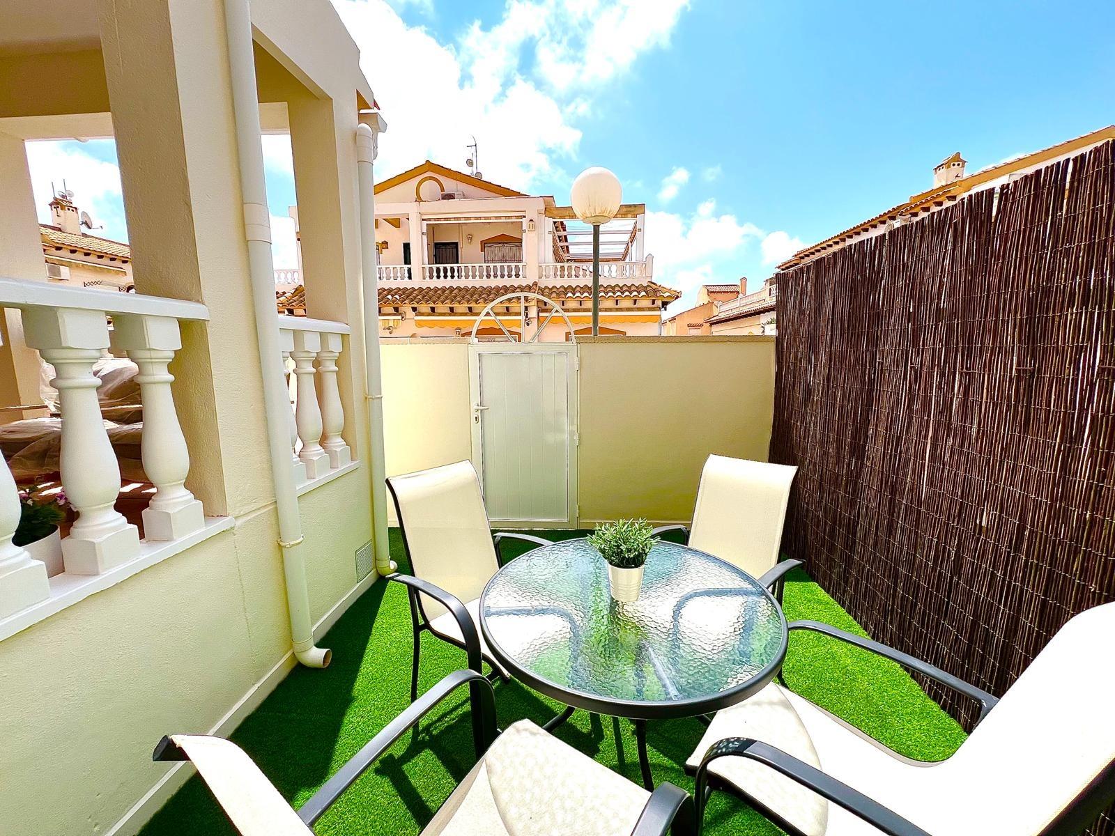 For sale - 3 Bedroom 2 Bathroom Town House in Orihuela - Urbanización Perla Del Mar  - Alicante