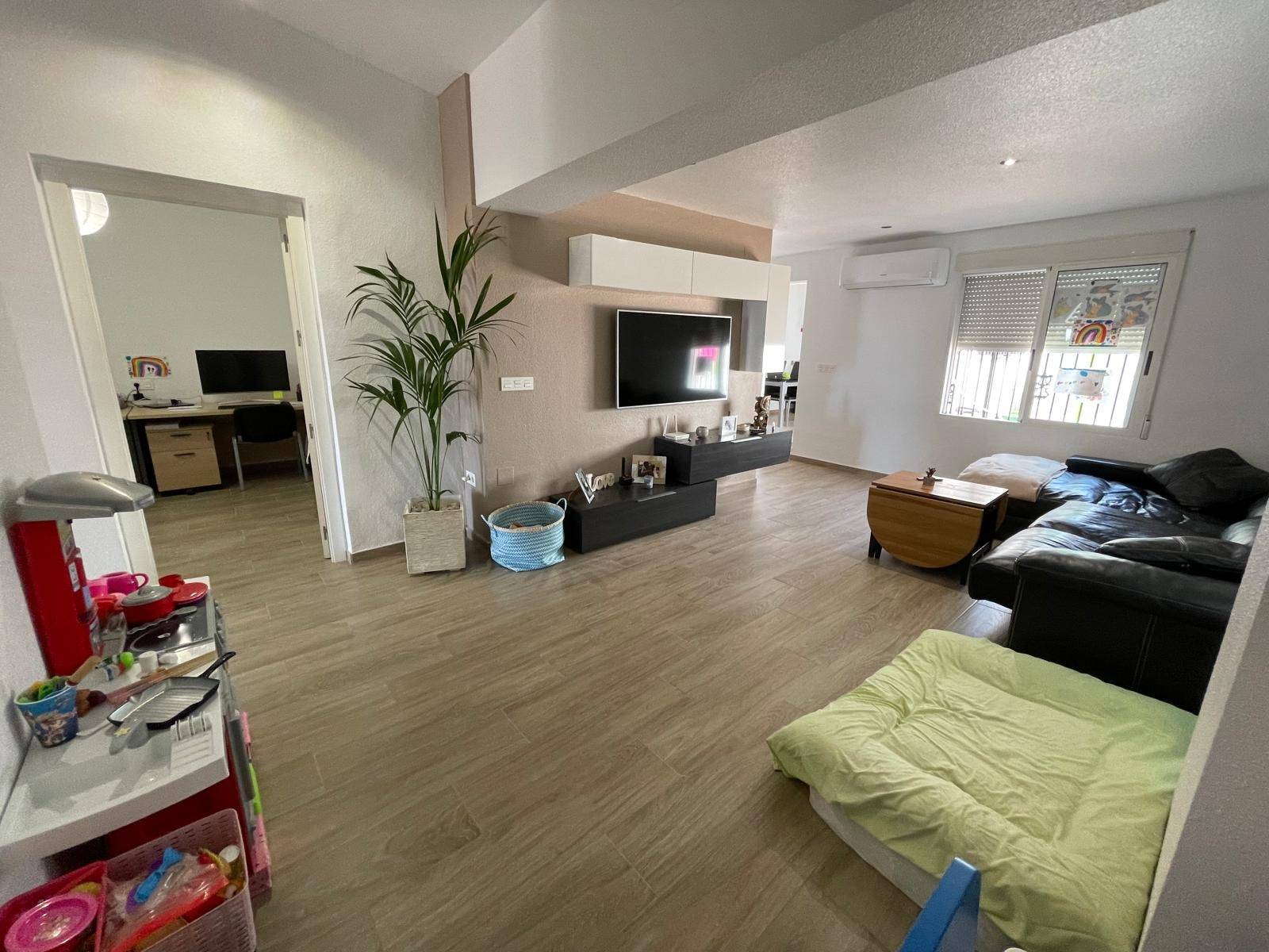 For sale - 3 Bedroom 1 Bathroom Town House in Pilar de La Horadada - Zona Pueblo  - Alicante