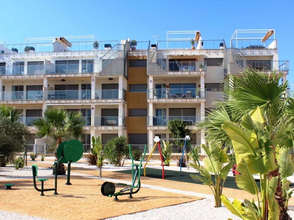 2 Bedroom 2 Bathroom Apartment in Villamartin