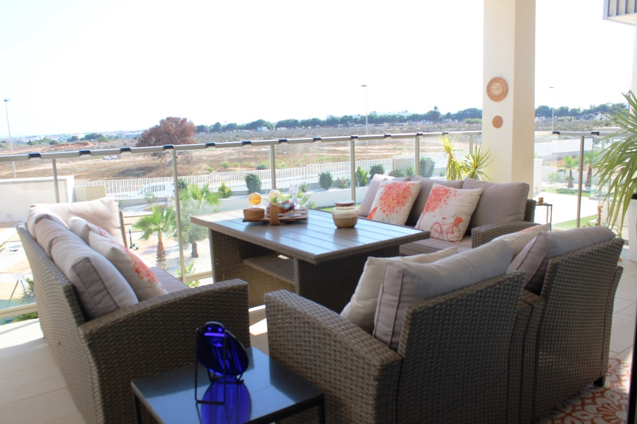 For sale - 2 Bedroom 2 Bathroom Apartment in Villamartin - Costa Blanca  - Alicante