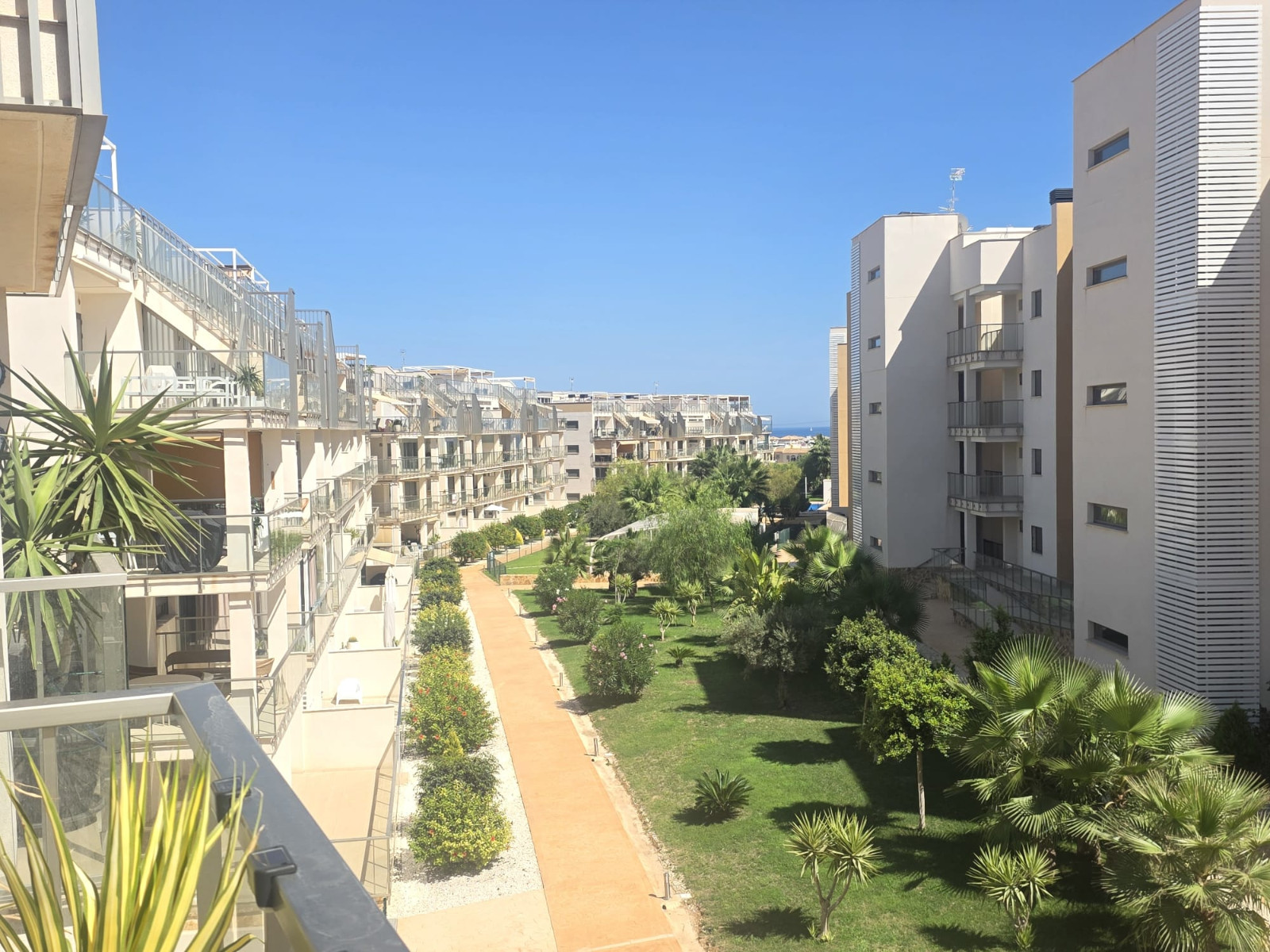 For sale - 2 Bedroom 2 Bathroom Apartment in Villamartin - Costa Blanca  - Alicante