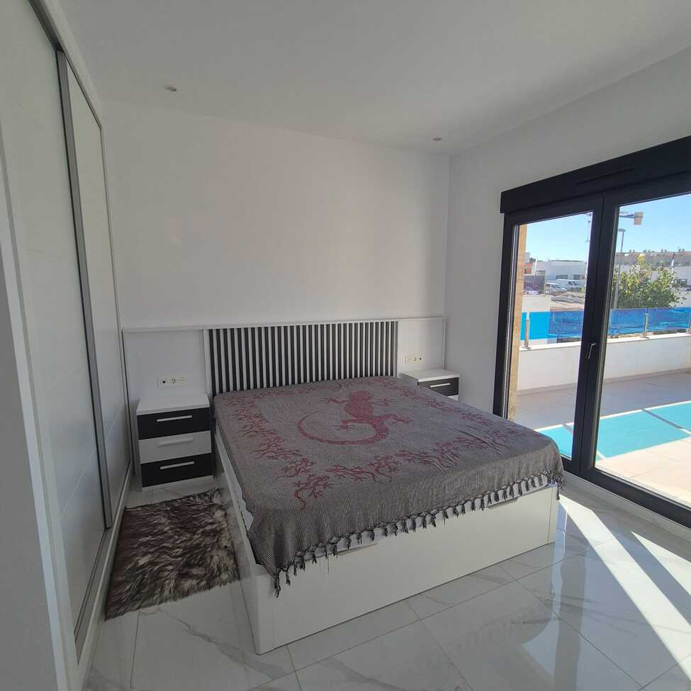 For sale - 3 Bedroom 3 Bathroom Villa in Bigastro - Inland  - Alicante