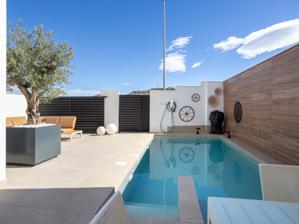 3 Bedroom 3 Bathroom Villa in Benijofar