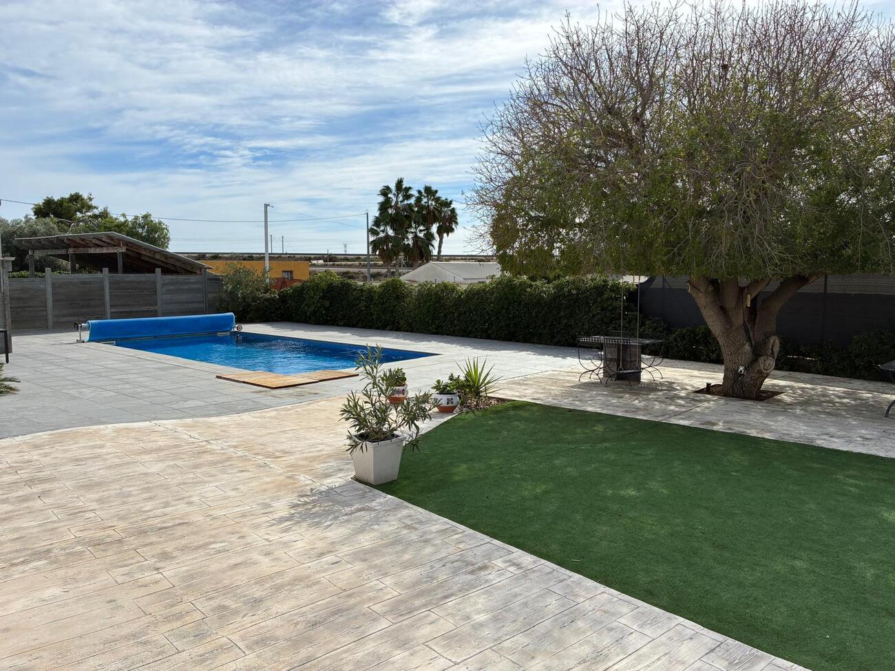 For sale - 5 Bedroom 2 Bathroom Villa in Crevillent - Costa Blanca  - Alicante