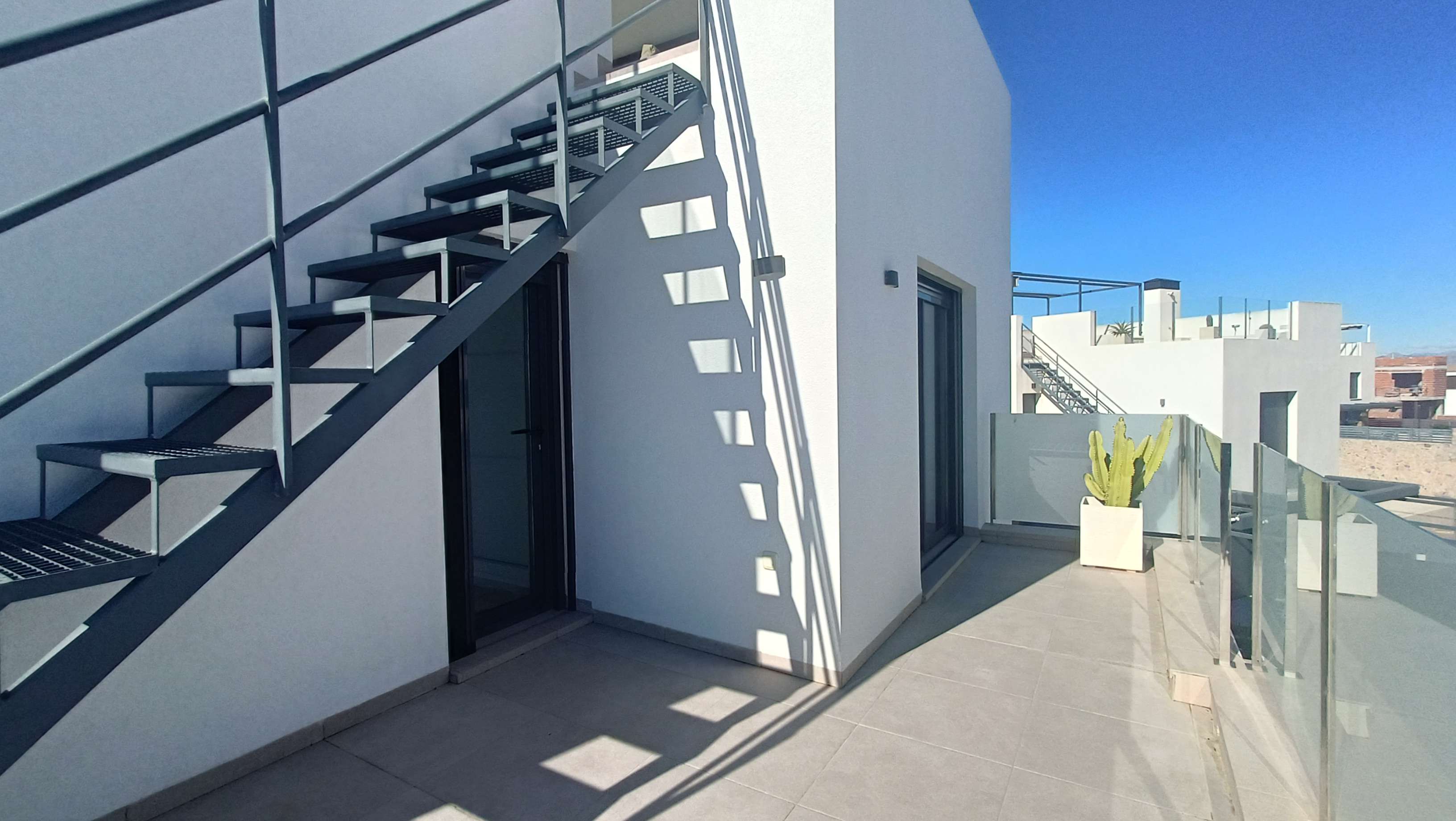 For sale - 3 Bedroom 3 Bathroom Villa in Algorfa - Inland  - Alicante