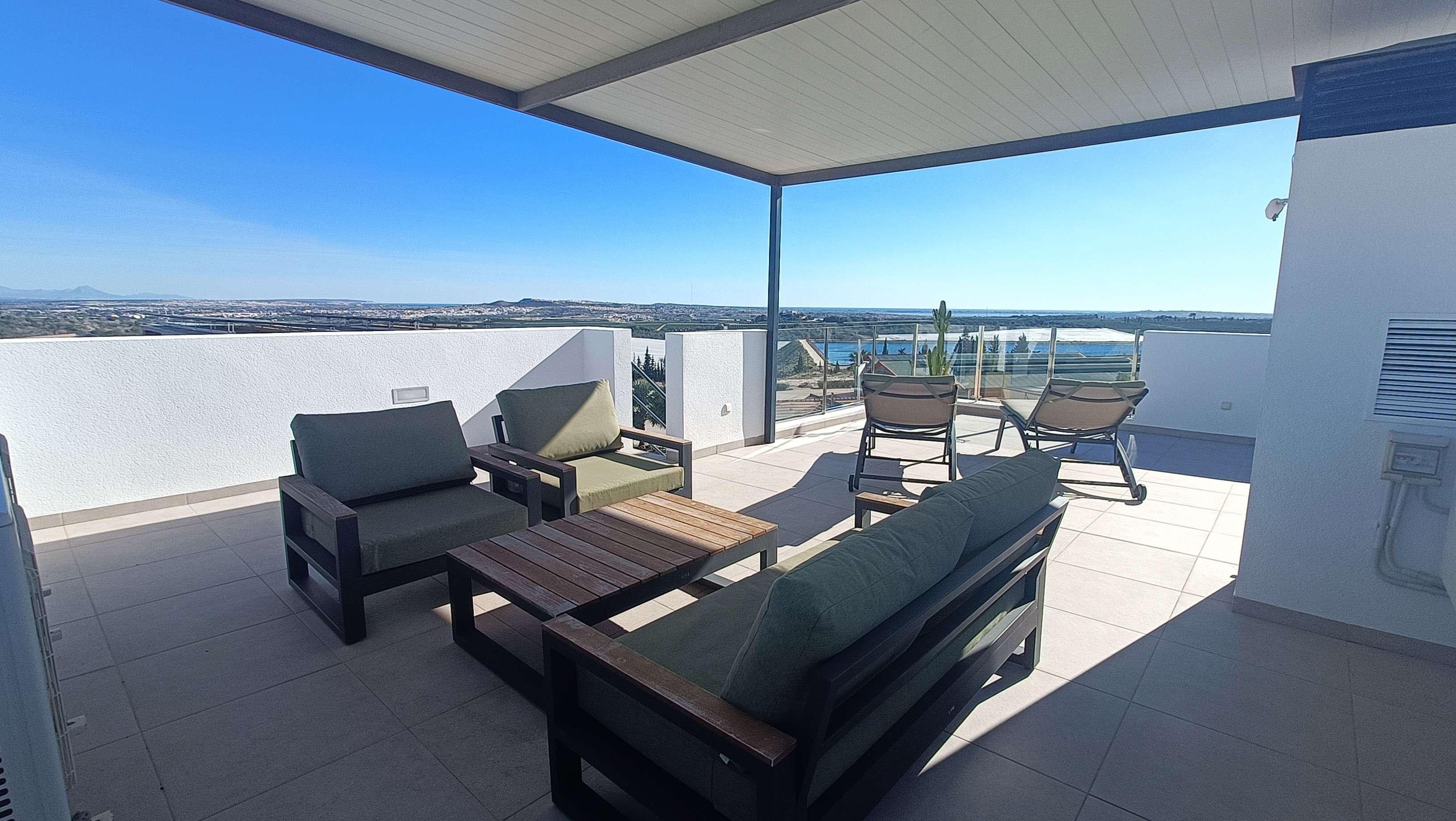 For sale - 3 Bedroom 3 Bathroom Villa in Algorfa - Inland  - Alicante