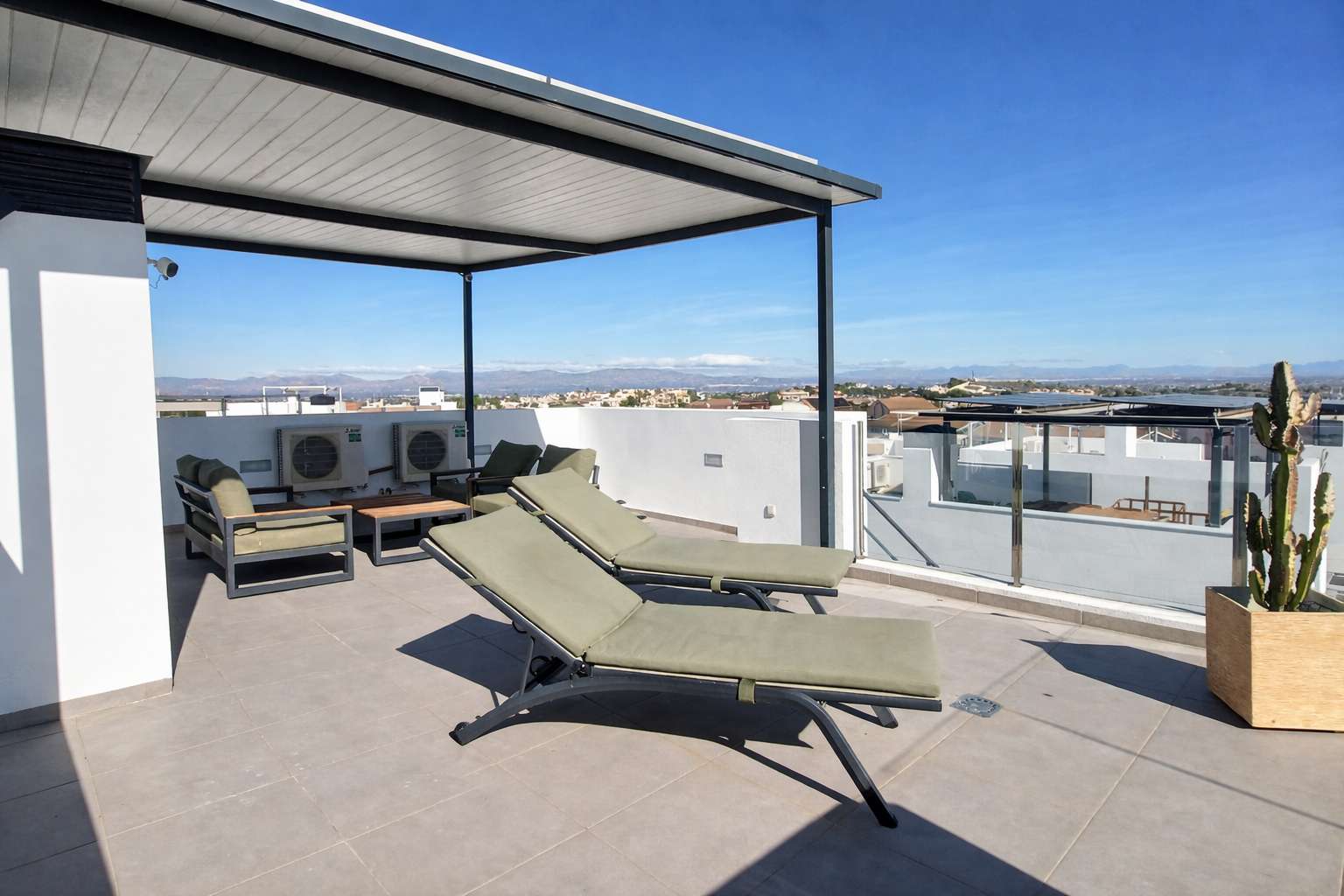 For sale - 3 Bedroom 3 Bathroom Villa in Algorfa - Inland  - Alicante