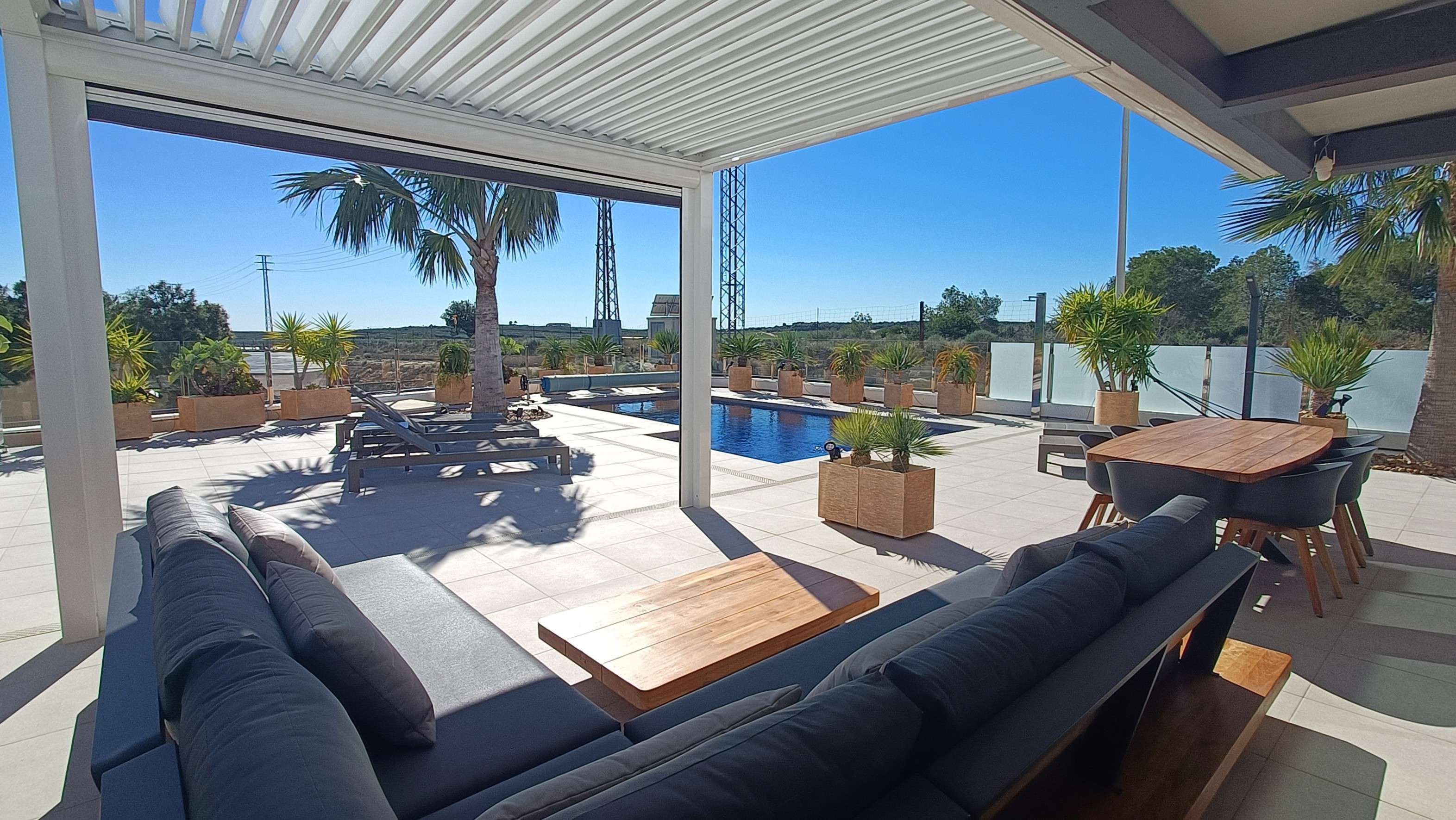 For sale - 3 Bedroom 3 Bathroom Villa in Algorfa - Inland  - Alicante