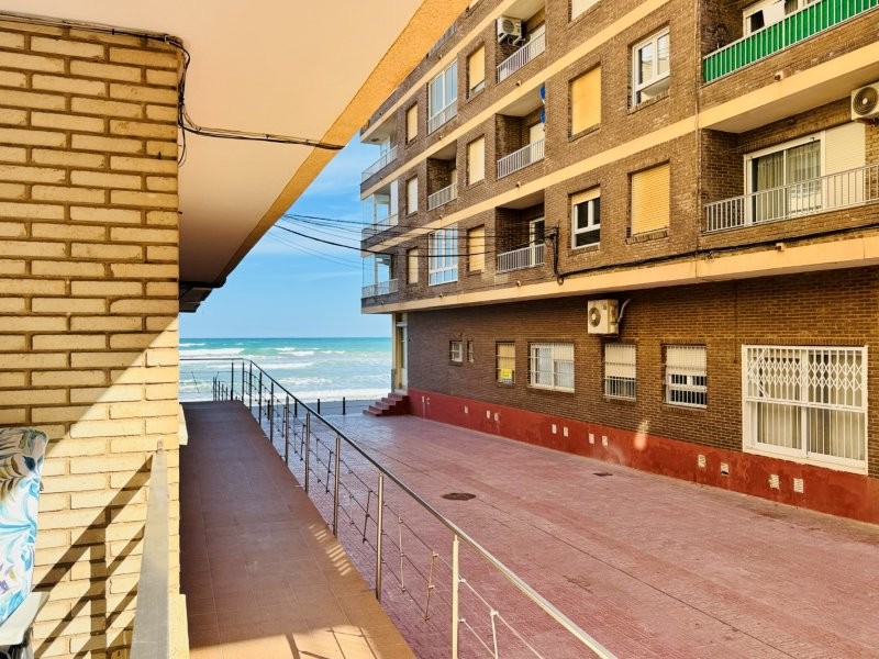For sale - 3 Bedroom 2 Bathroom Apartment in La Mata - Costa Blanca  - Alicante