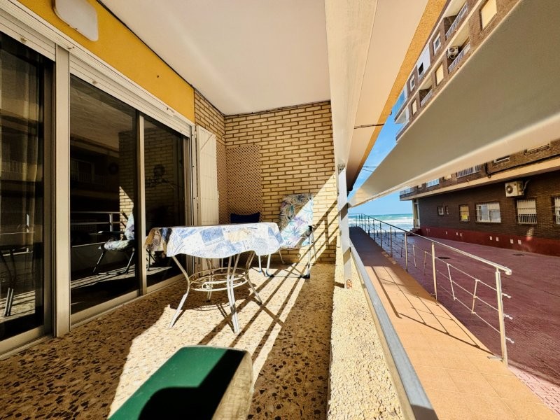 For sale - 3 Bedroom 2 Bathroom Apartment in La Mata - Costa Blanca  - Alicante