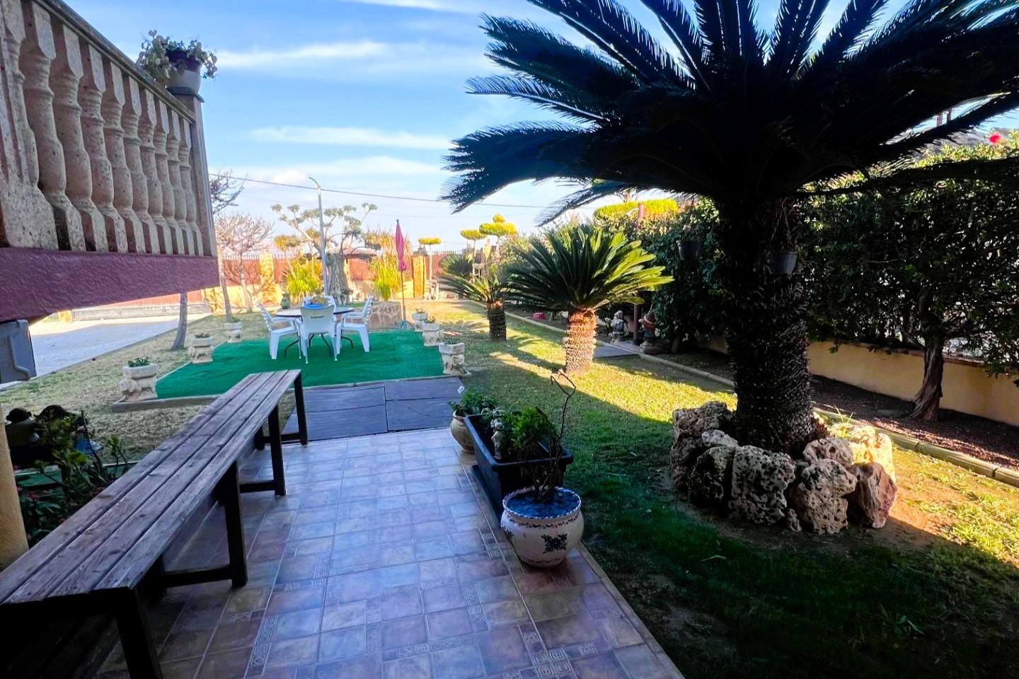 For sale - 5 Bedroom 3 Bathroom Villa in Orihuela - Desamparados-hurchillo-torremendo  - Alicante