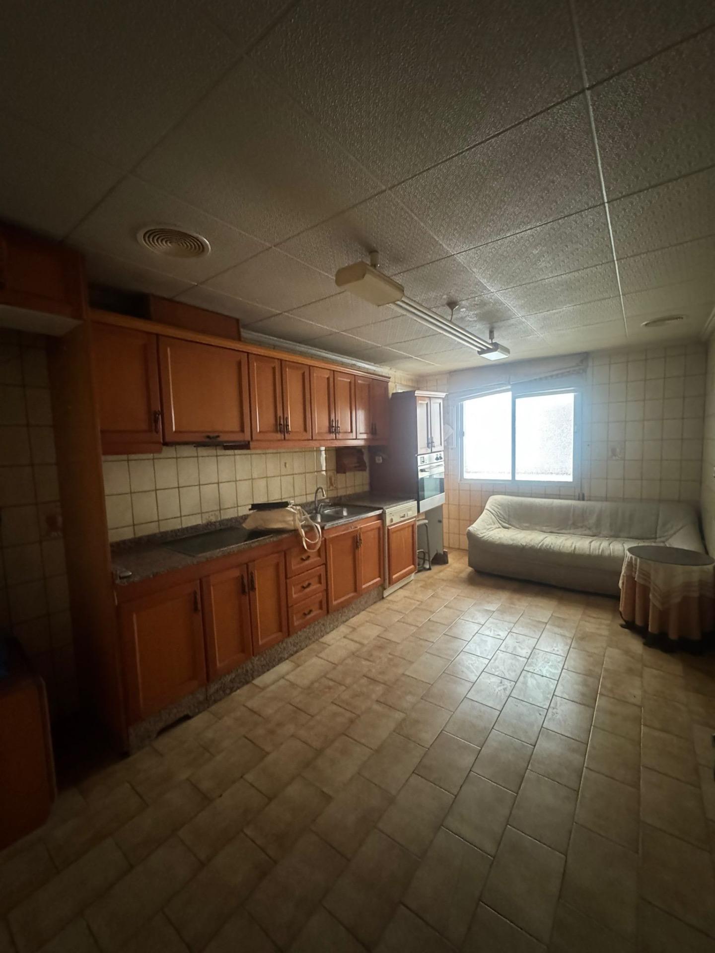 For sale - 3 Bedroom 2 Bathroom Apartment in Orihuela - Zona Centro  - Alicante