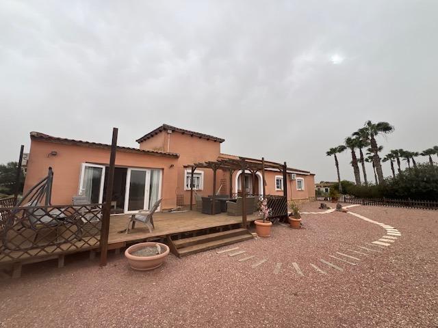 For sale - 3 Bedroom 2 Bathroom Finca in Dolores - Comunidad Valenciana  - Alicante