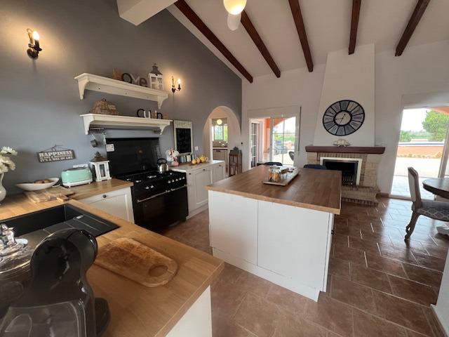 For sale - 3 Bedroom 2 Bathroom Finca in Dolores - Comunidad Valenciana  - Alicante