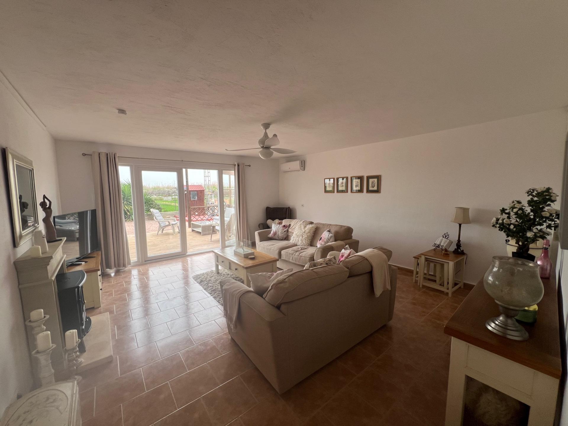 For sale - 3 Bedroom 2 Bathroom Finca in Dolores - Comunidad Valenciana  - Alicante