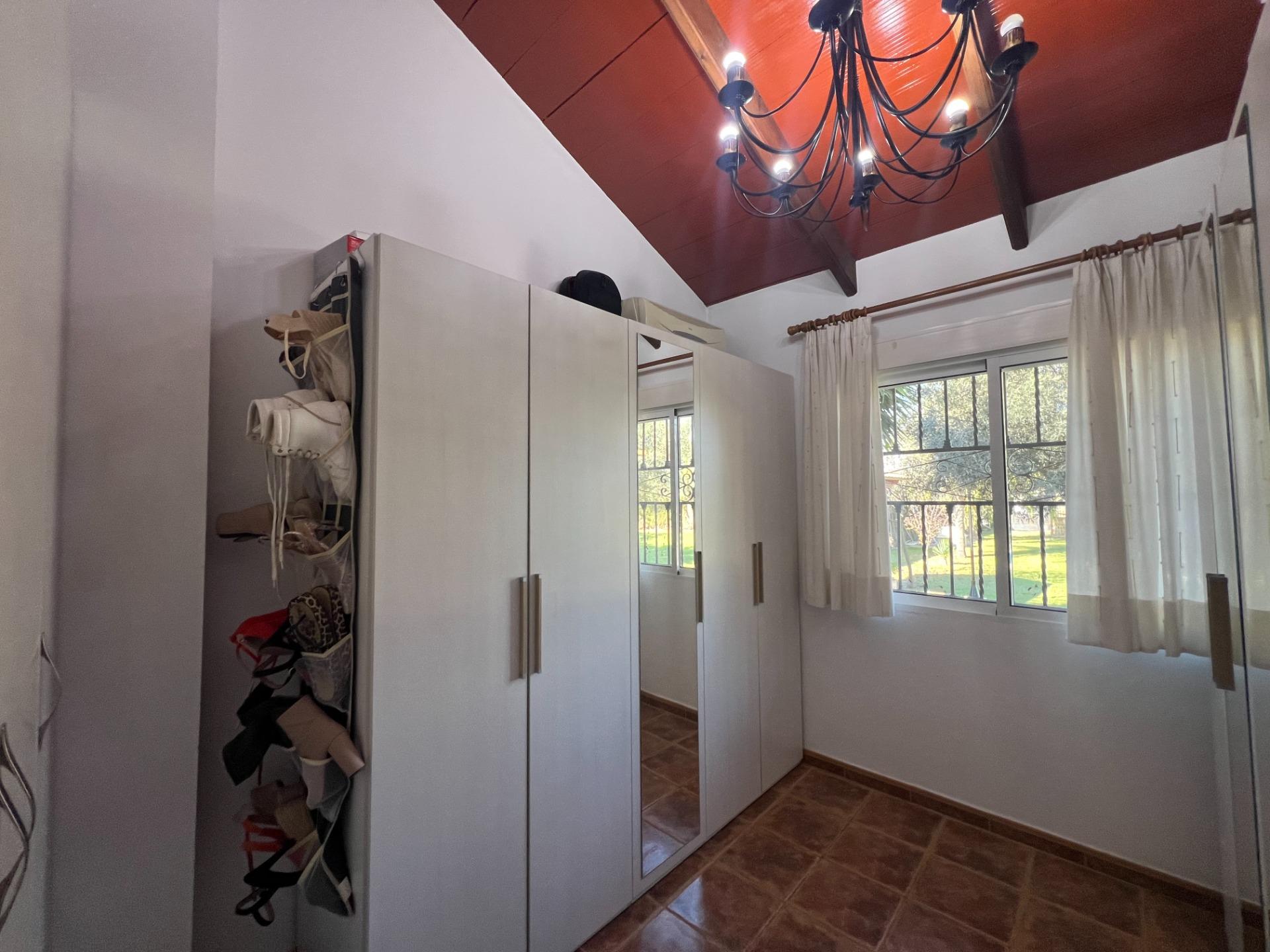 For sale - 4 Bedroom 3 Bathroom Finca in Dolores - Comunidad Valenciana  - Alicante