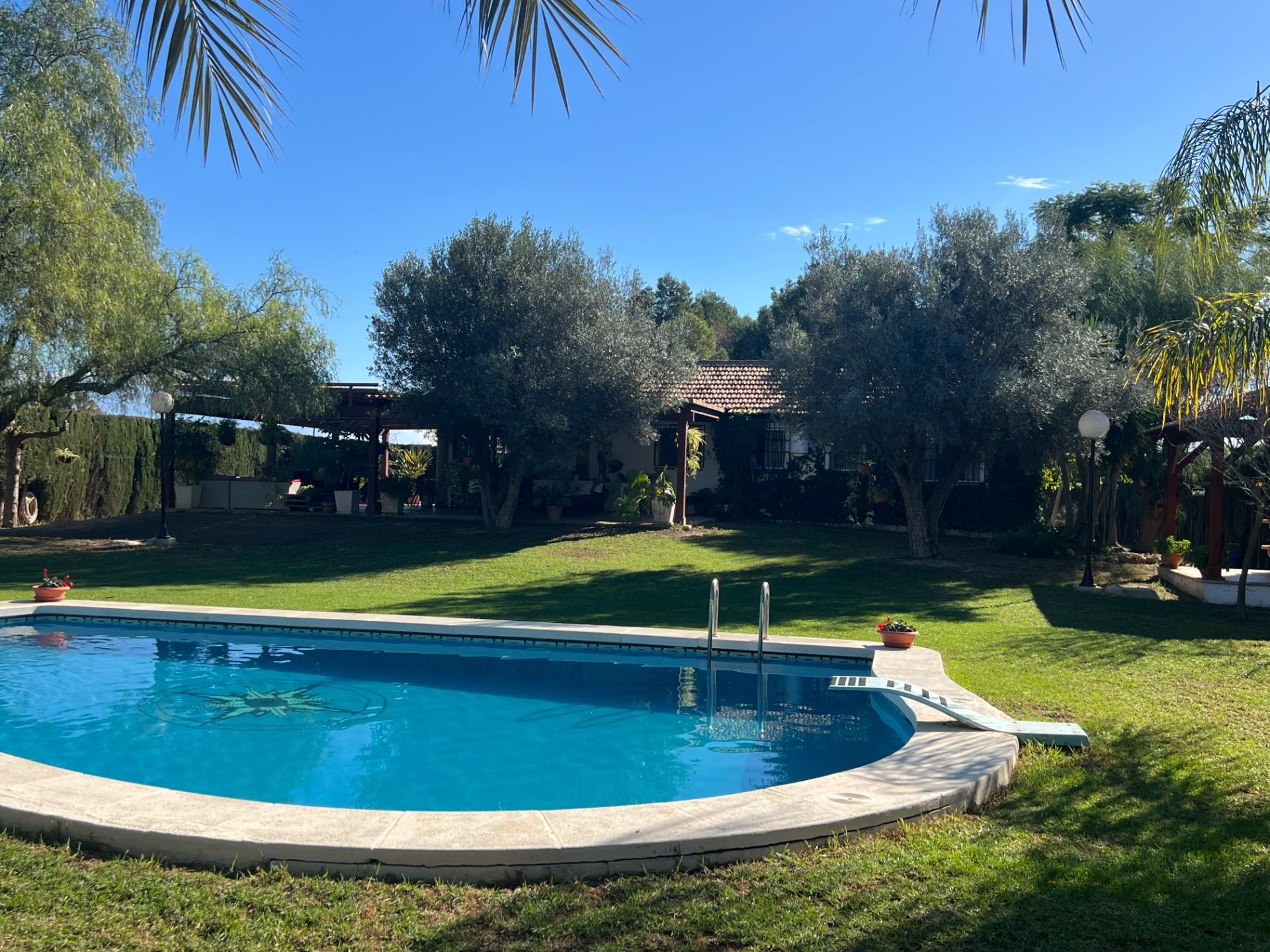 For sale - 4 Bedroom 3 Bathroom Finca in Dolores - Comunidad Valenciana  - Alicante