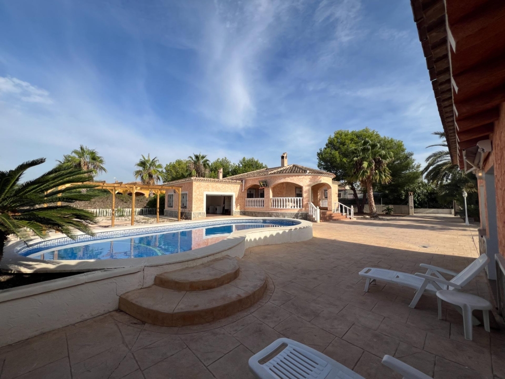 3 Bedroom 2 Bathroom Villa in Dolores