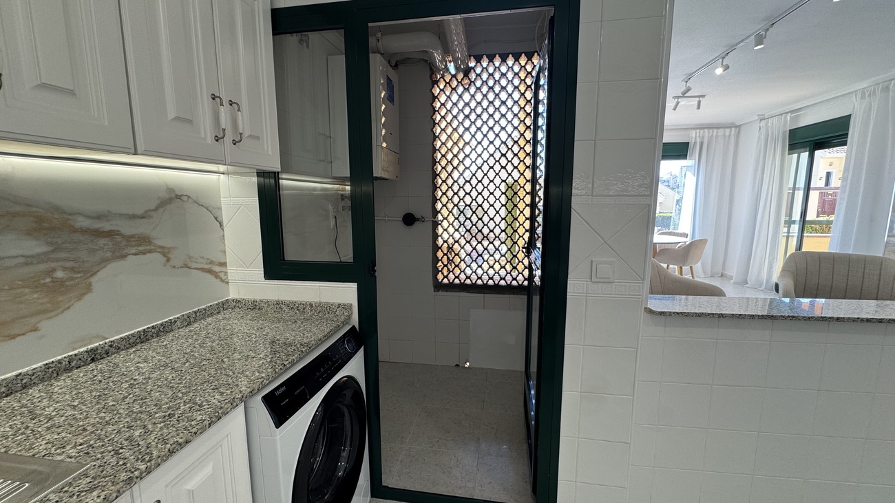 For sale - 2 Bedroom 2 Bathroom Apartment in Lomas De Campoamor - Costa Blanca  - Alicante
