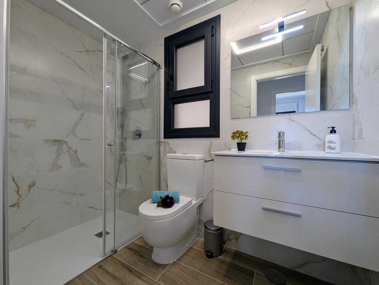 For sale - 2 Bedroom 2 Bathroom Penthouse in Villamartin - Costa Blanca  - Alicante