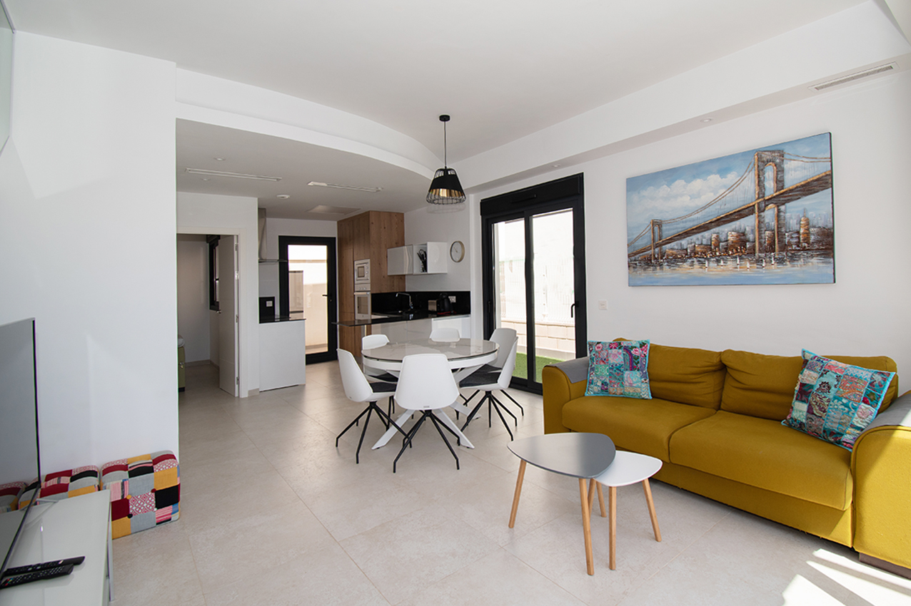 For sale - 3 Bedroom 3 Bathroom Semi Detached in Orihuela Costa - pau26  - Alicante