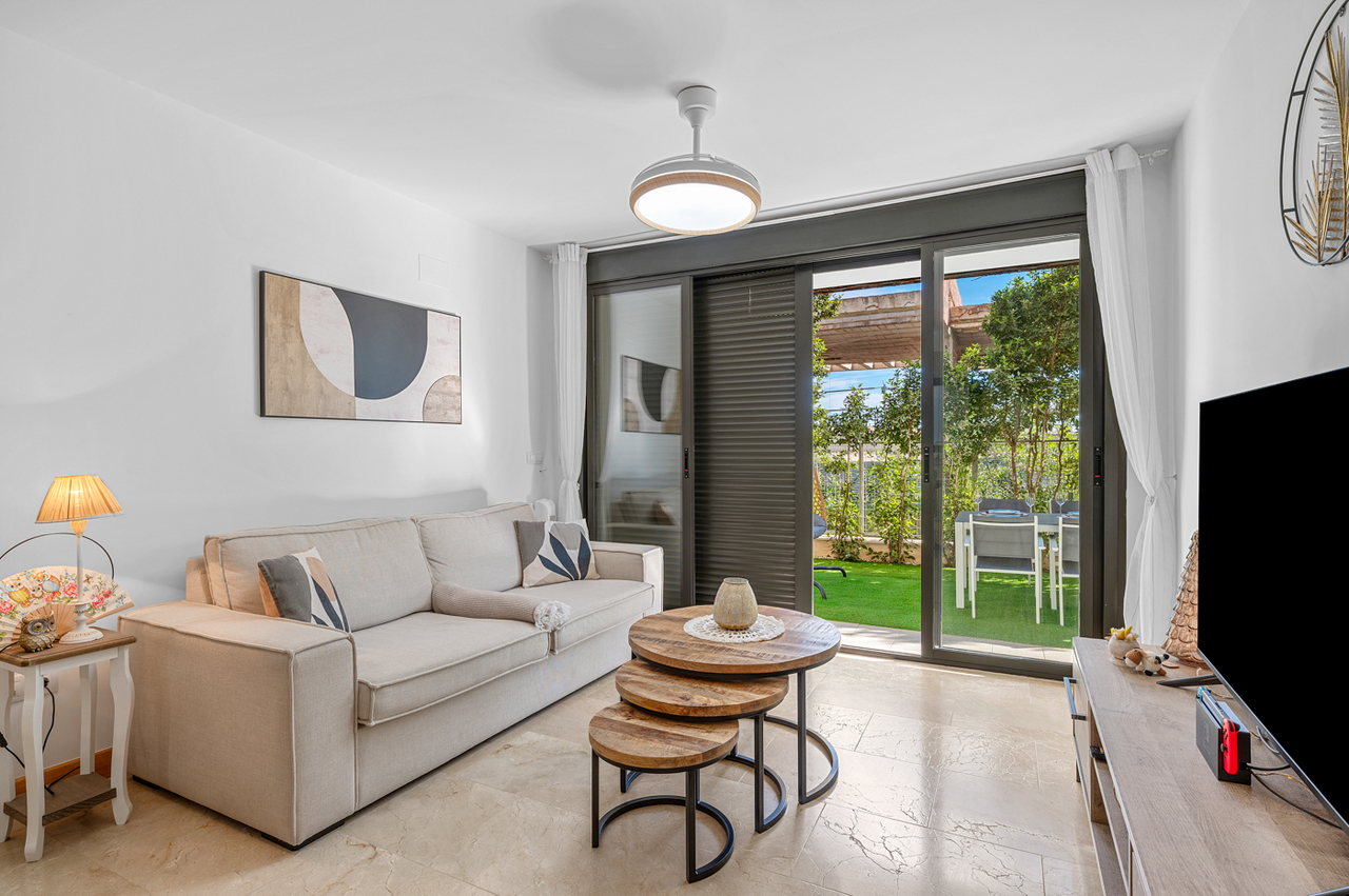 For sale - 2 Bedroom 1 Bathroom Apartment in Campoamor - Costa Blanca  - Alicante