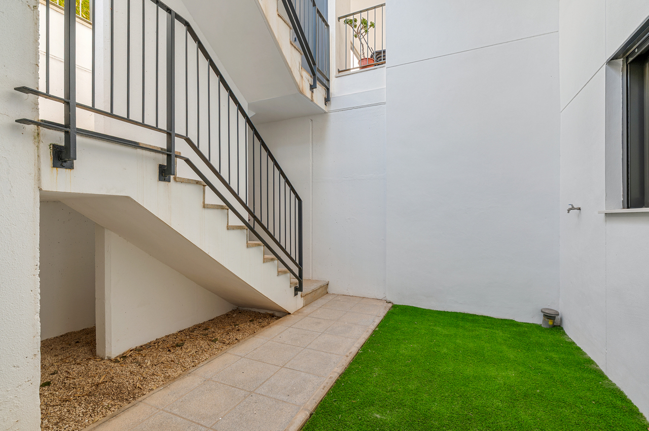 For sale - 2 Bedroom 1 Bathroom Apartment in Campoamor - Costa Blanca  - Alicante
