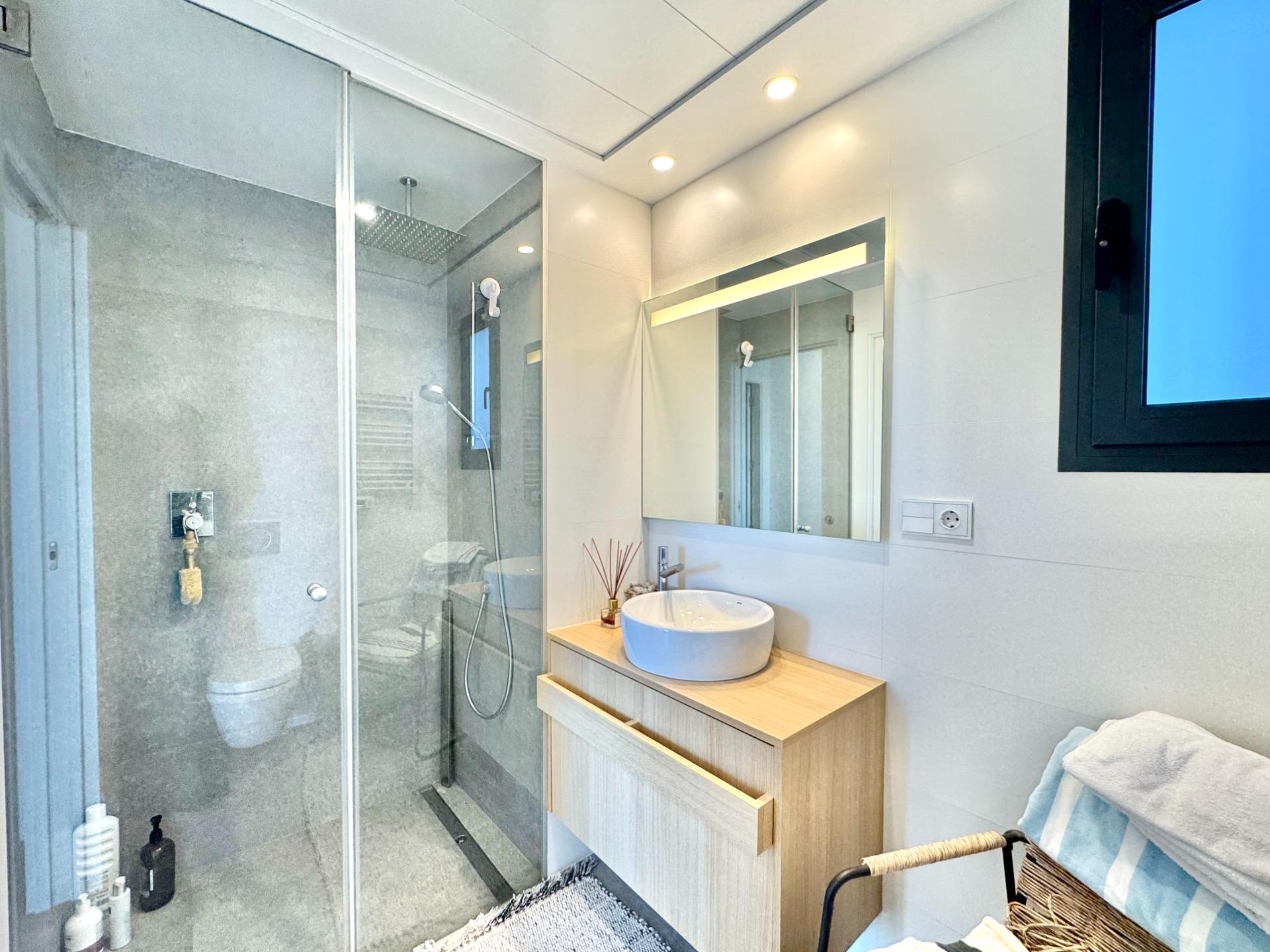 For sale - 2 Bedroom 2 Bathroom Apartment in Orihuela - Las Colinas Golf  - Alicante