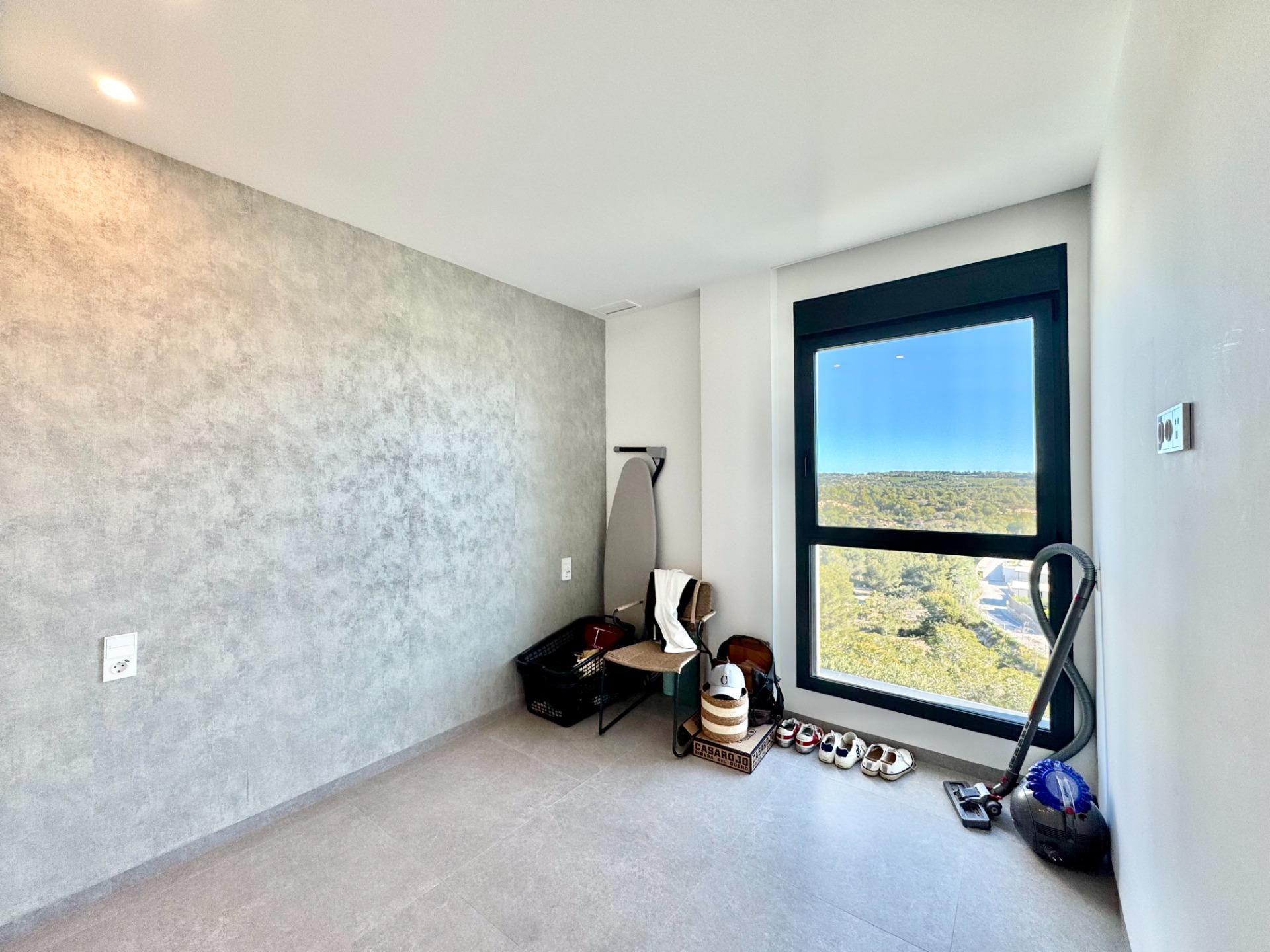 For sale - 2 Bedroom 2 Bathroom Apartment in Orihuela - Las Colinas Golf  - Alicante