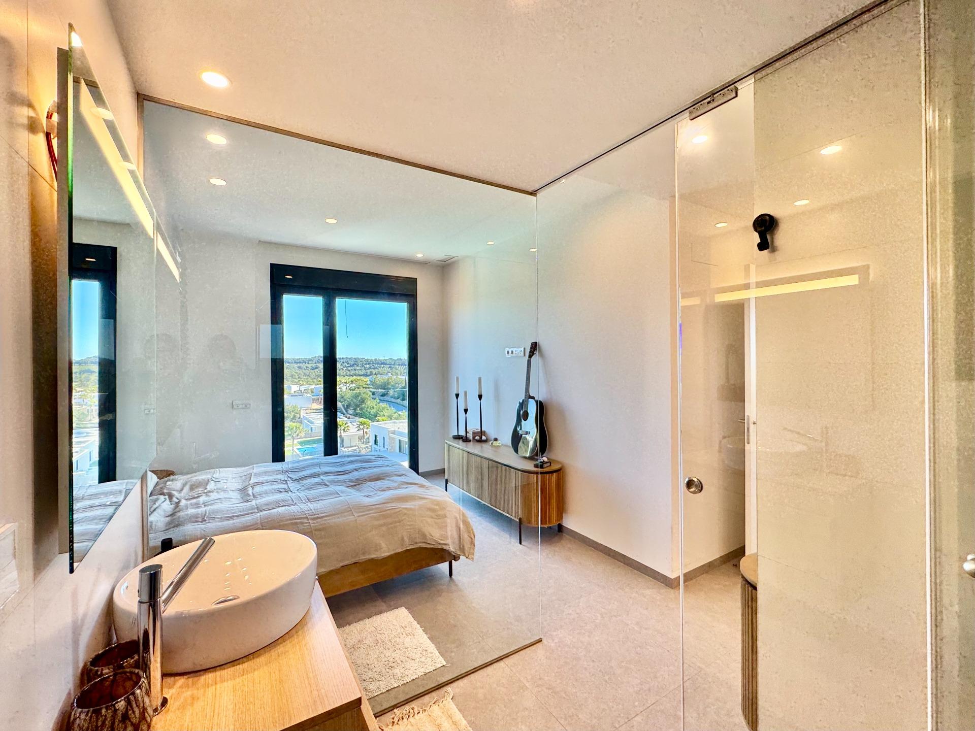 For sale - 2 Bedroom 2 Bathroom Apartment in Orihuela - Las Colinas Golf  - Alicante