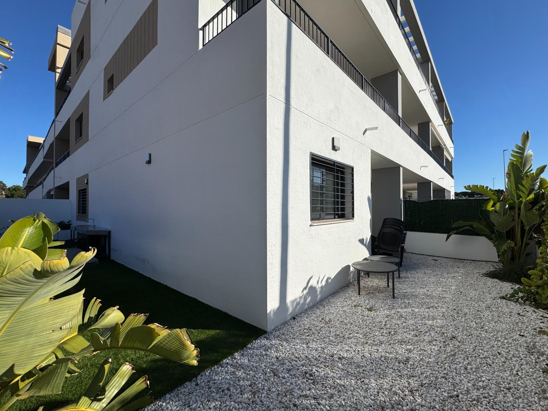 For sale - 2 Bedroom 1 Bathroom Apartment in Pilar de La Horadada - Riomar  - Alicante