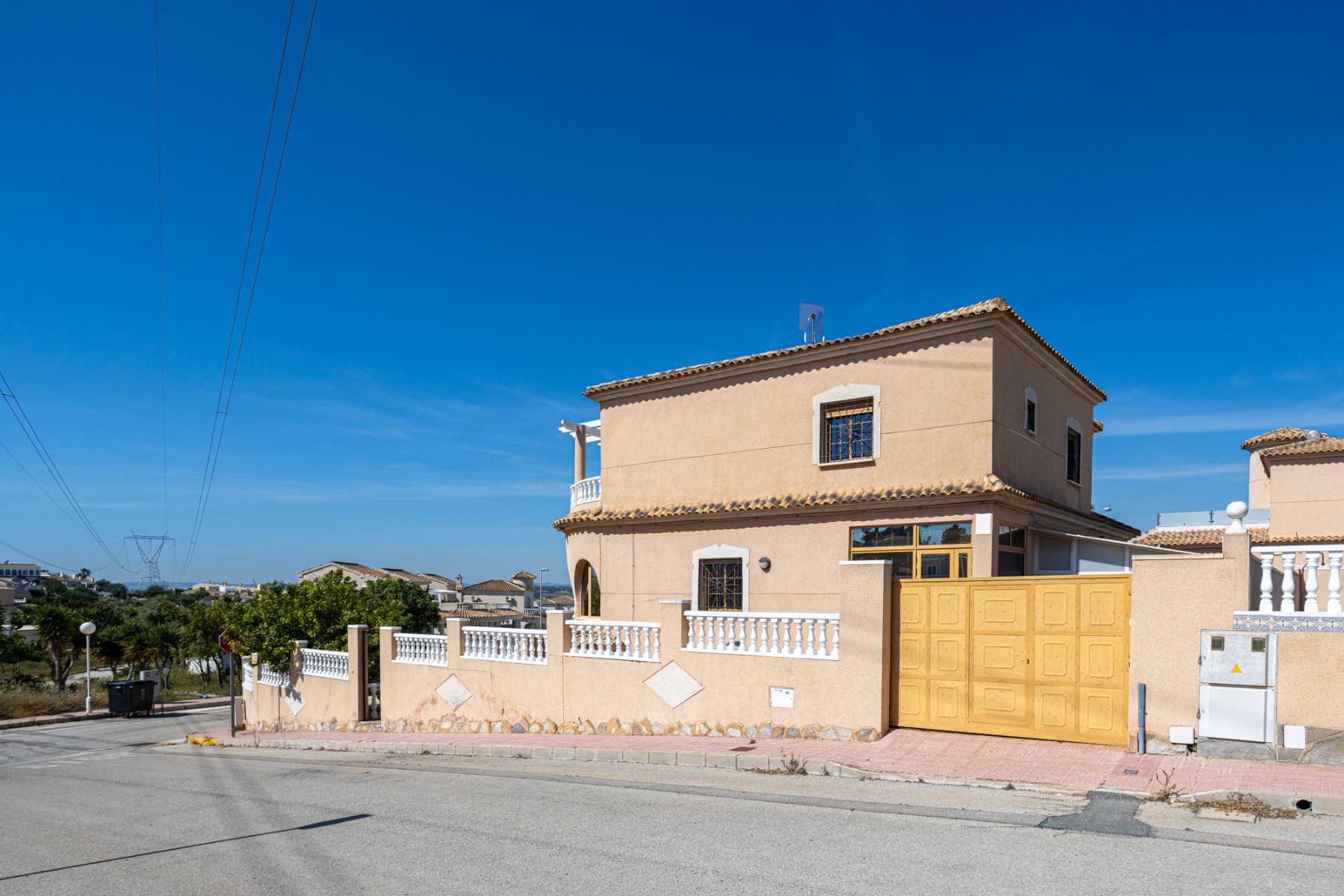 For sale - 5 Bedroom 3 Bathroom Villa in Benijofar - Costa Blanca  - Alicante