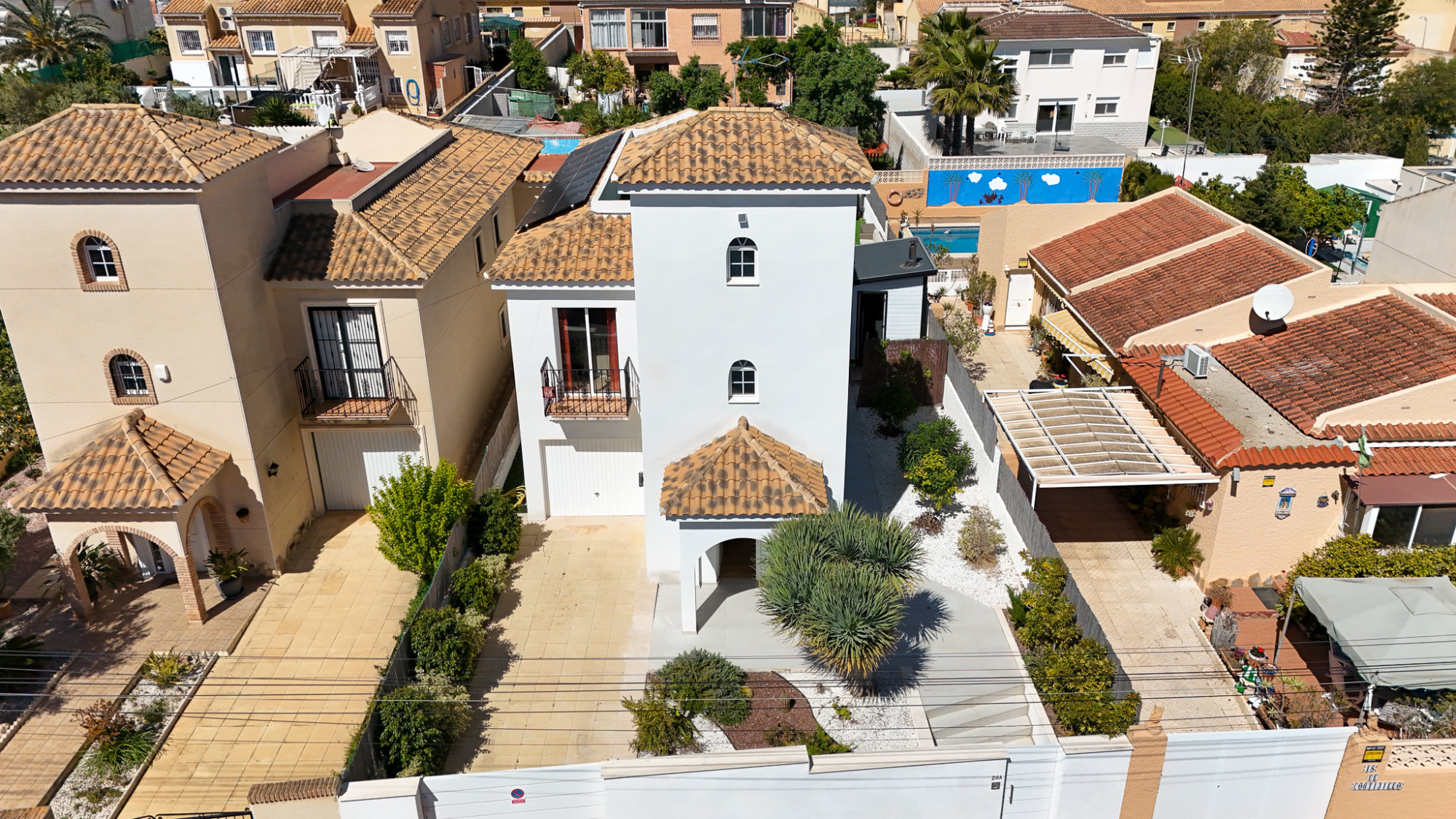 For sale - 4 Bedroom 3 Bathroom Villa in Los Balcones - Costa Blanca  - Alicante