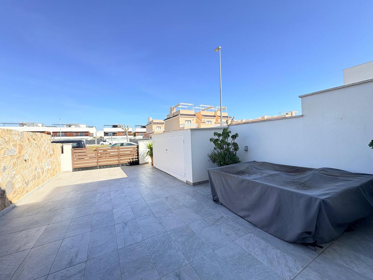For sale - 3 Bedroom 2 Bathroom Ground Floor Apartment in Torre de La Horadada - Porto Marina  - Alicante