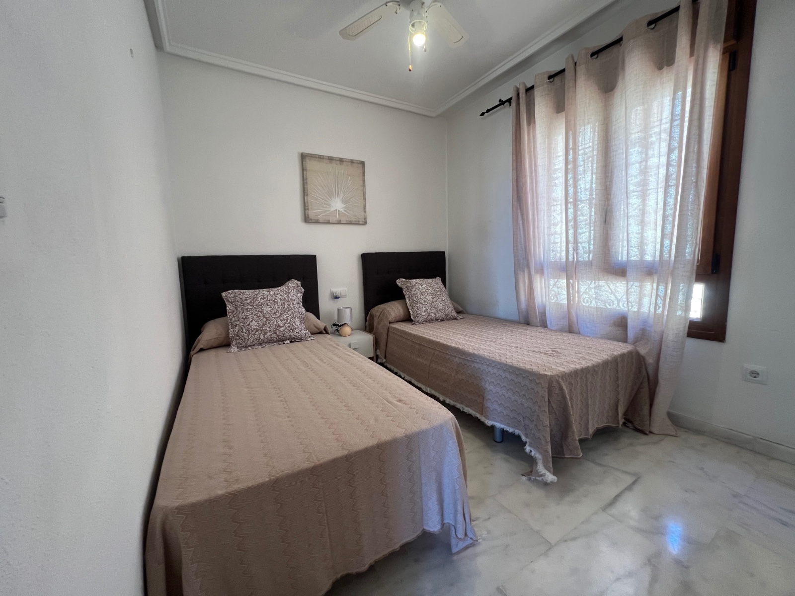 For sale - 2 Bedroom 2 Bathroom Bungalow in Algorfa - Inland  - Alicante