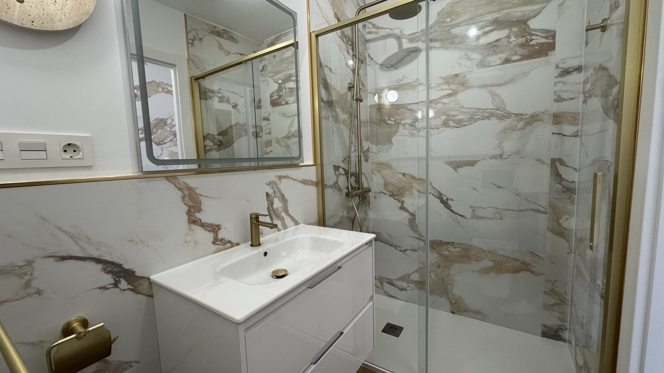 For sale - 2 Bedroom 1 Bathroom Penthouse Penthouse in Punta Prima - Costa Blanca  - Alicante