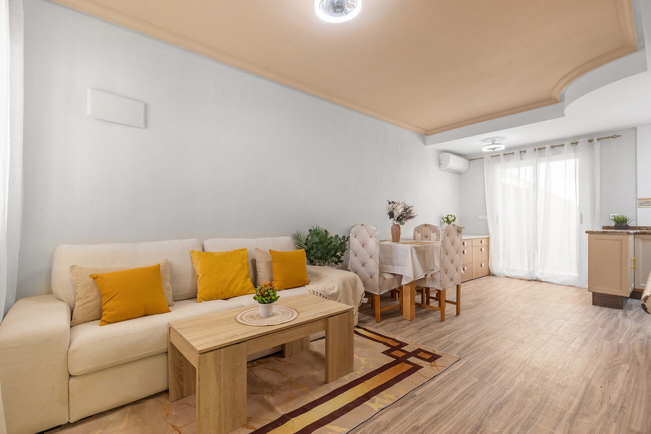 For sale - 2 Bedroom 2 Bathroom Semi Detached in Villamartin  - Villamartin  - Alicante