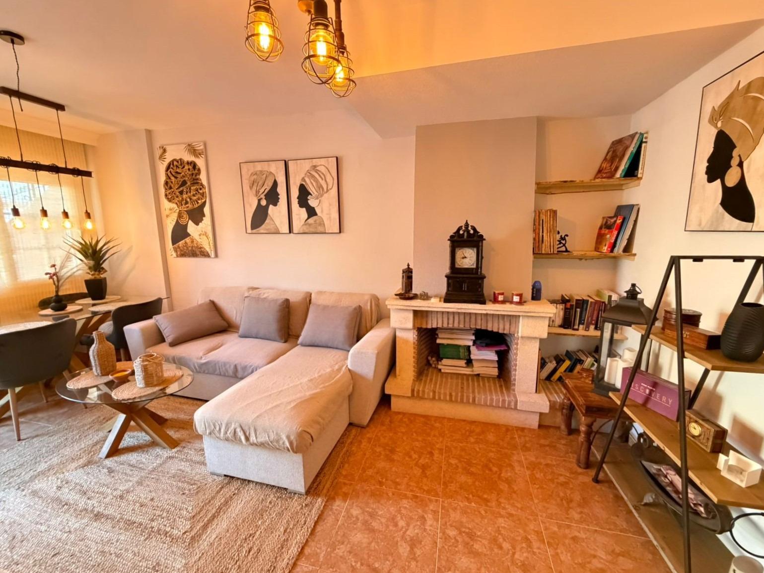 For sale - 3 Bedroom 2 Bathroom Semi Detached in Orihuela Costa - Villamartin  - Alicante