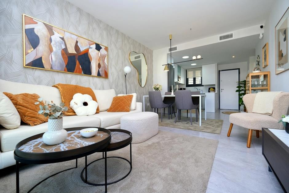 For sale - 2 Bedroom 1 Bathroom Apartment in Villamartin - Costa Blanca  - Alicante