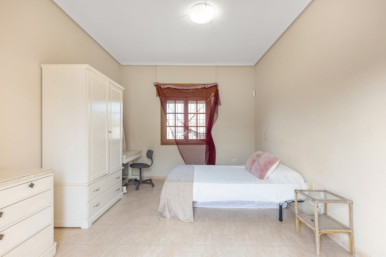 For sale - 4 Bedroom 2 Bathroom Villa in Ciudad Quesada -  - Alicante