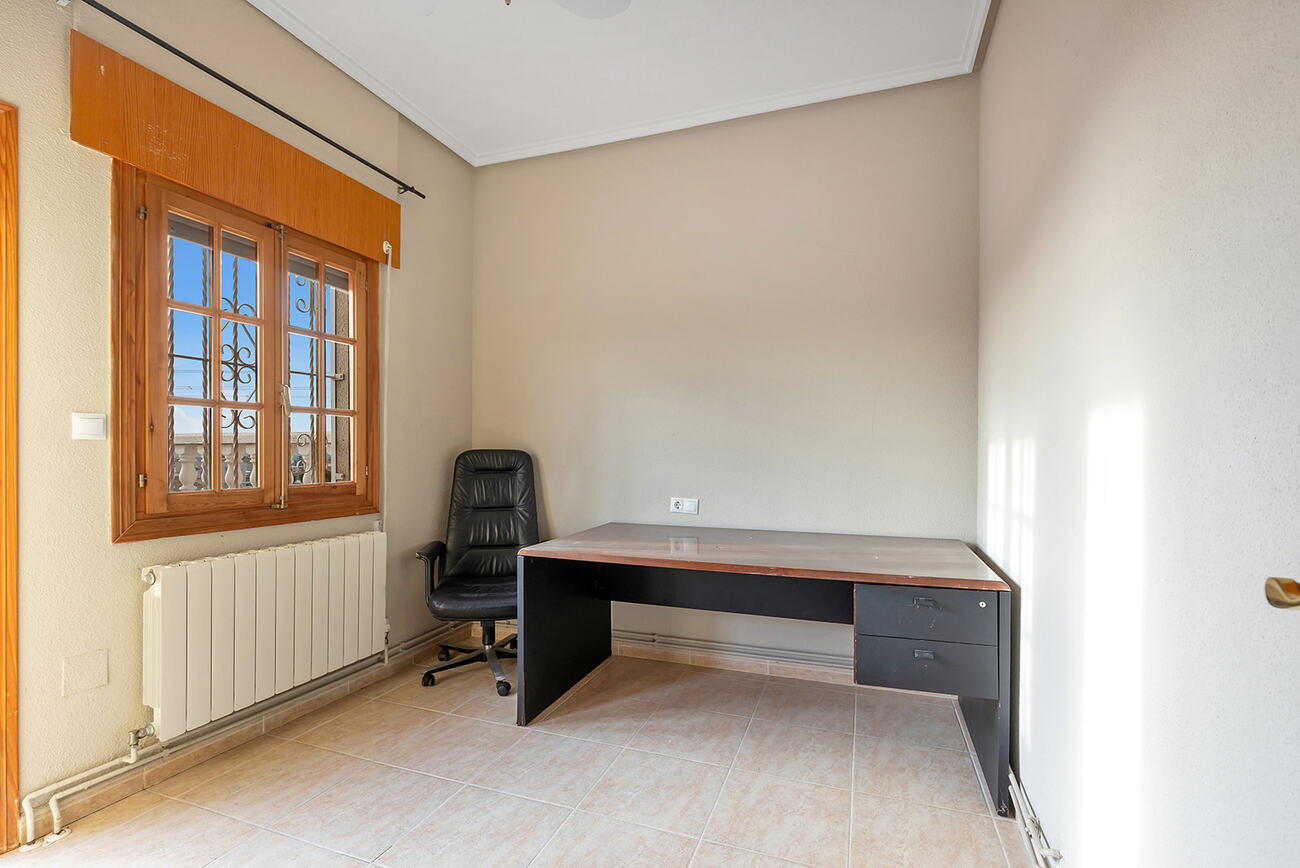 For sale - 4 Bedroom 2 Bathroom Villa in Ciudad Quesada -  - Alicante