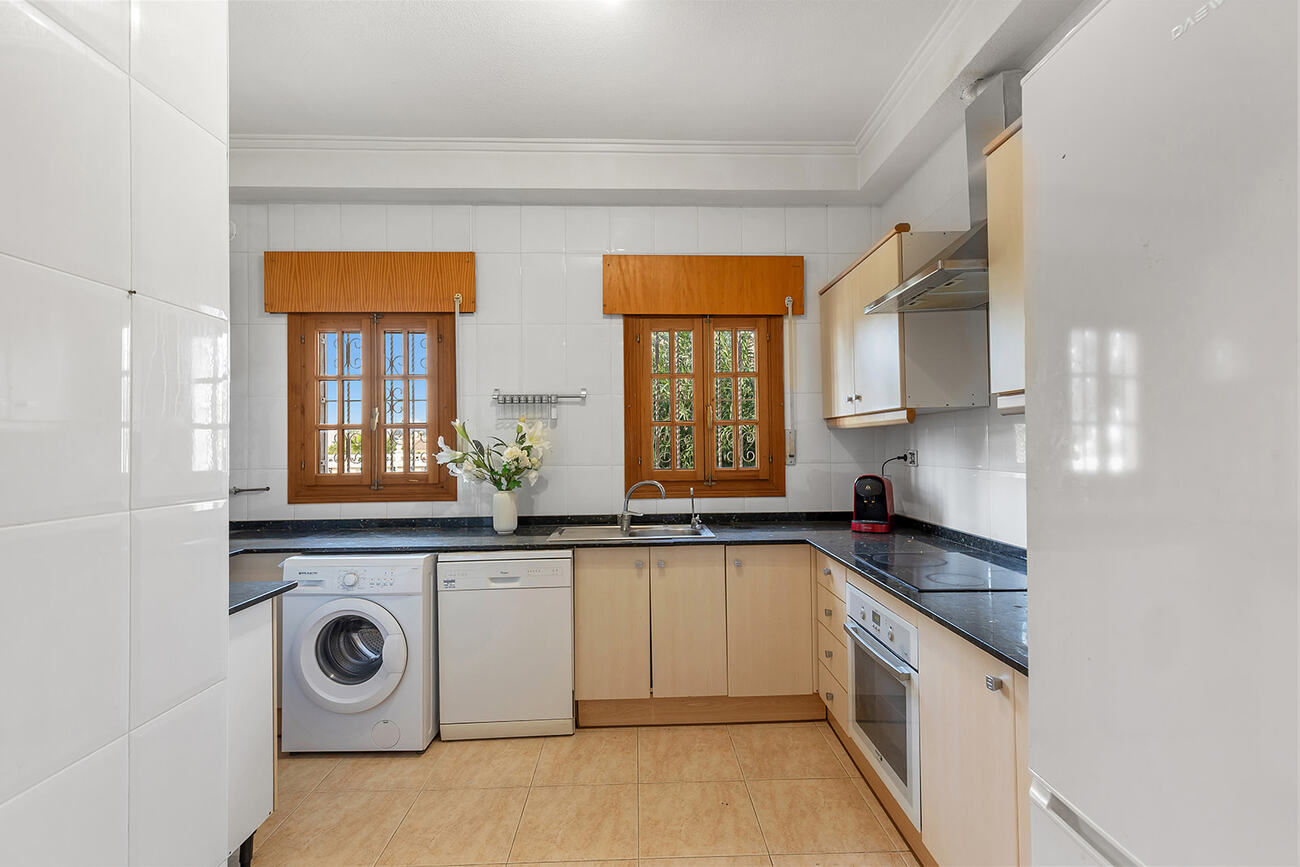 For sale - 4 Bedroom 2 Bathroom Villa in Ciudad Quesada -  - Alicante