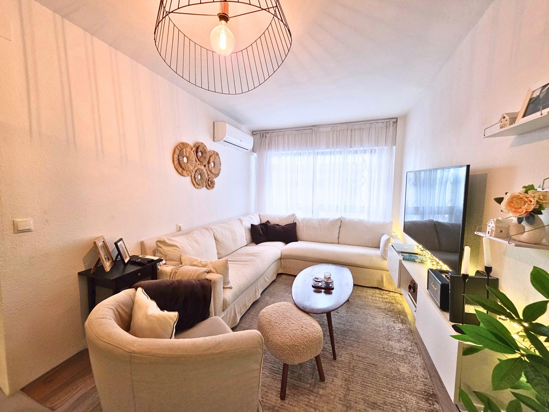 For sale - 3 Bedroom 1 Bathroom Apartment in Torrevieja - Playa Del Cura  - Alicante